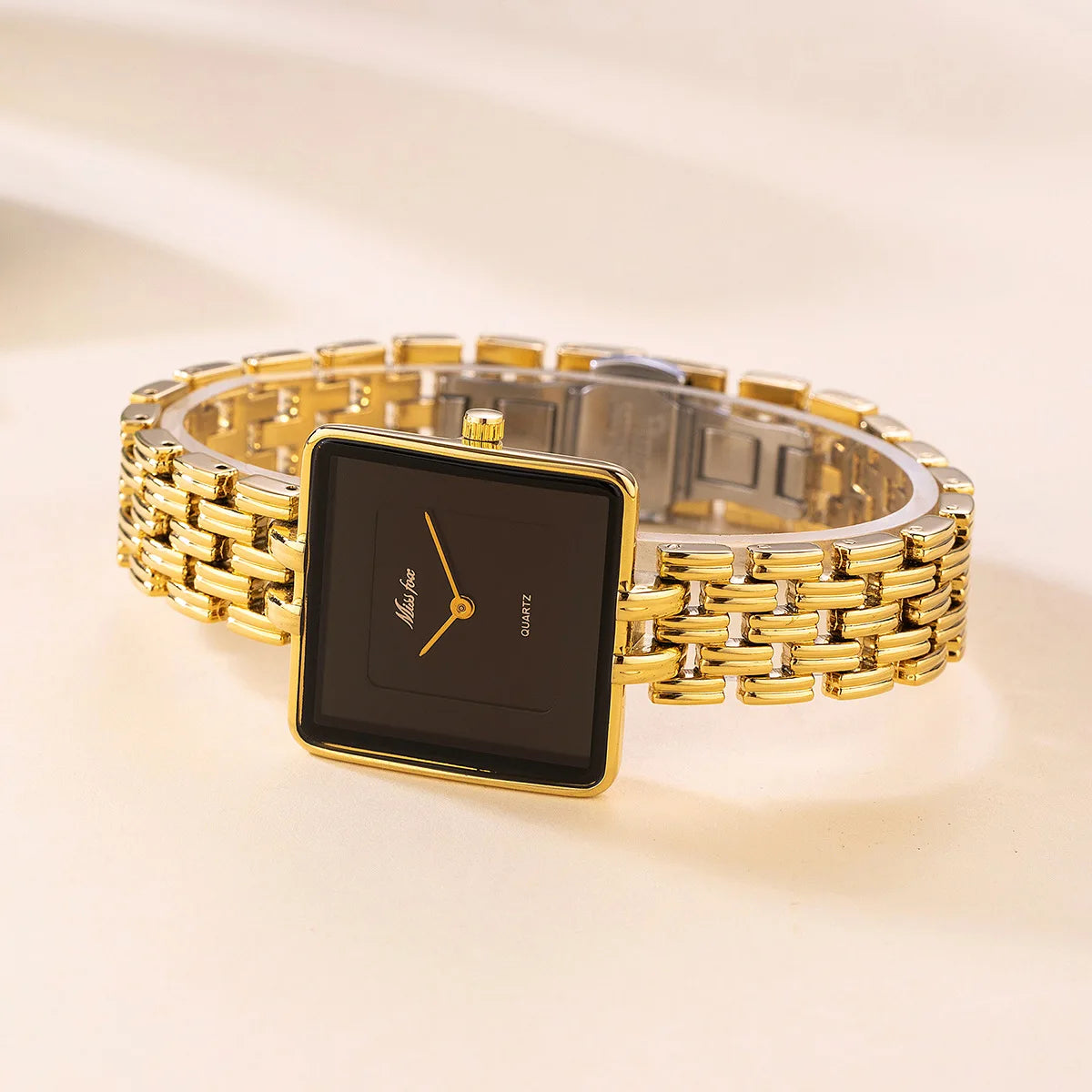 Fashion Quartz Clock Watches