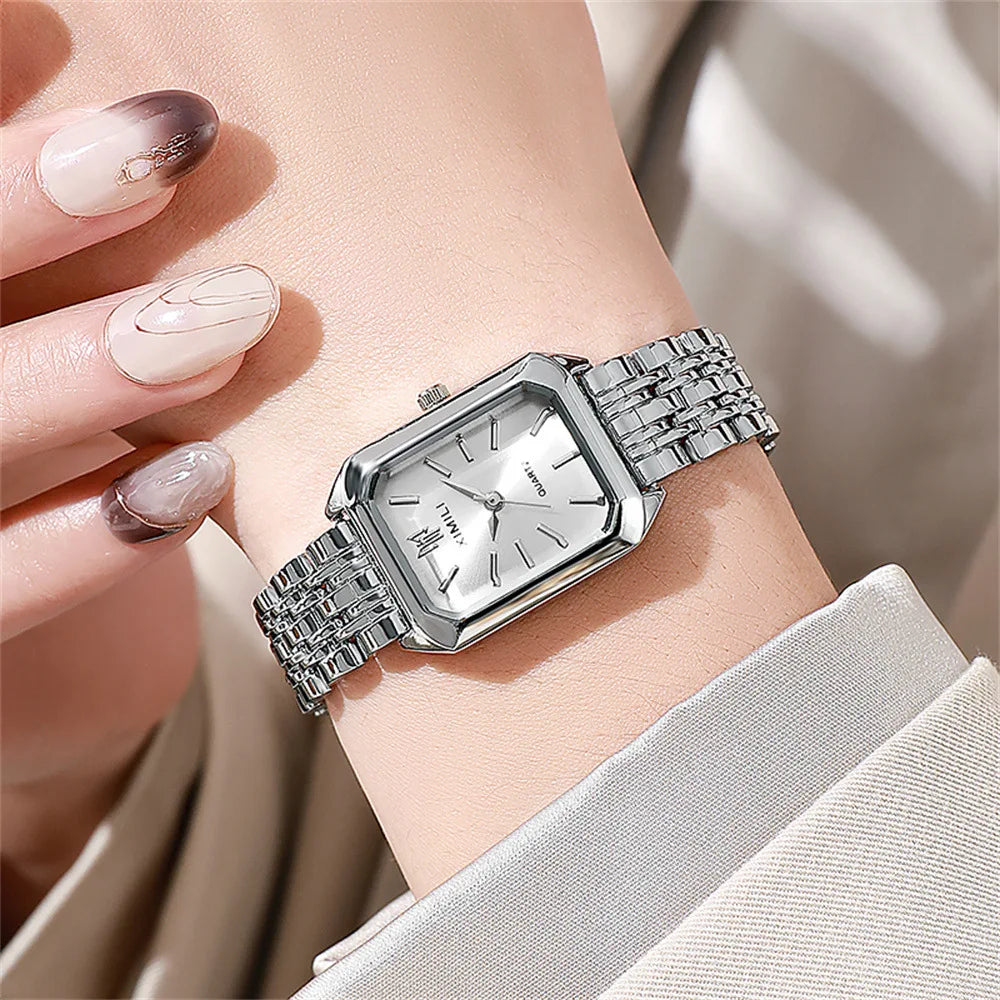 New Women Watch Light Luxury