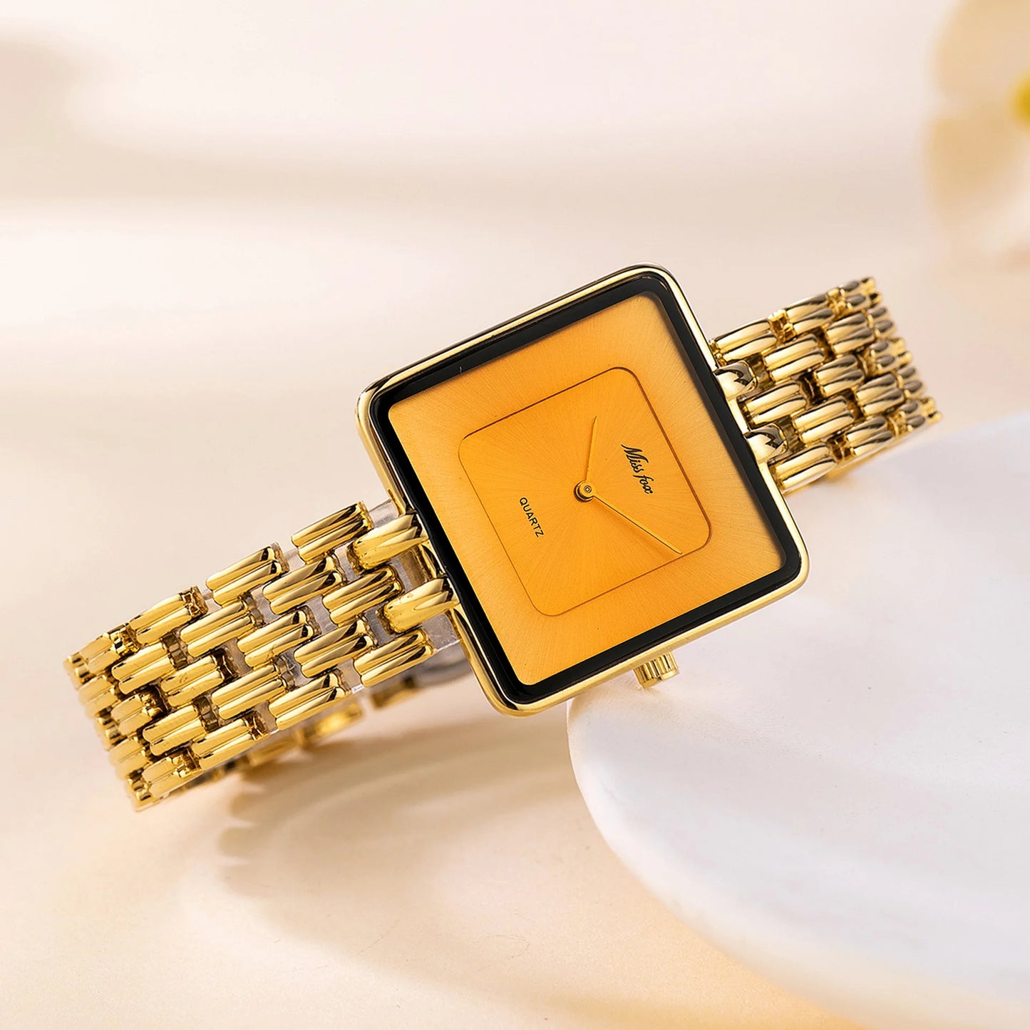 Fashion Quartz Clock Watches